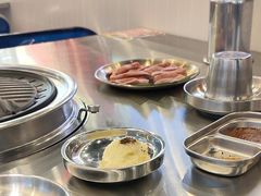 -哈哈碳都·牛肋条无限自助烤肉(宝龙店)
