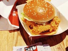 香辣鸡腿堡单人餐兑换券-肯德基(塔南店)