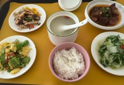 -月之旅·尊 高端月子会所(科馨别墅一店)