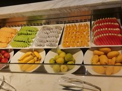 -筠咖啡西餐厅(上海国展宝龙丽筠酒店)