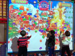 -开心哈乐亲子乐园(东森时尚百货店)