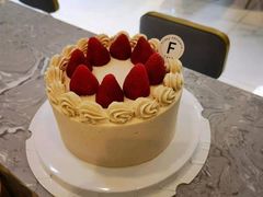 -Fridi Patisserie Cafe
