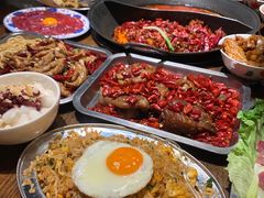 -萍姐火锅·公路夜市(武汉首店)