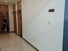 -迪卡侬(南二环店)