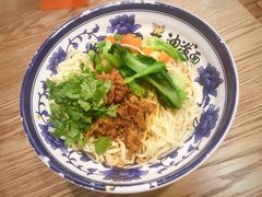 -陕味食族油泼面·小炒盖码面(双榆树店)