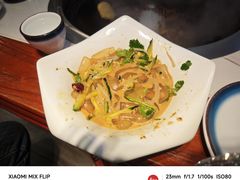 -雪乡人家东北菜·铁锅炖一切(高斯路店)