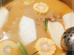 -肥仔文澳门猪骨煲(南京西路店)