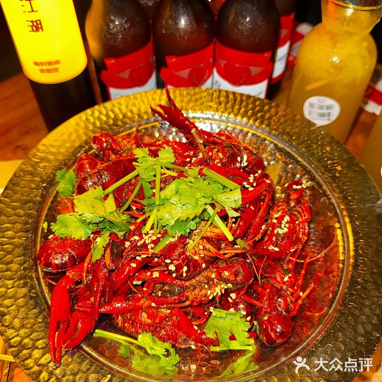 在民谣江湖烧烤酒馆感受云南的松弛…