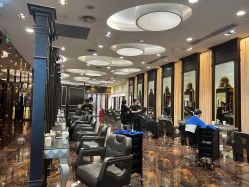 点击看大图 -八佰伴8008星级形象店