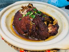 -老码头黑皮肘子锅包肉(赣水路店)