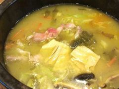 老坛酸菜米线-过桥缘·过桥米线(大华虎城嘉年华店)