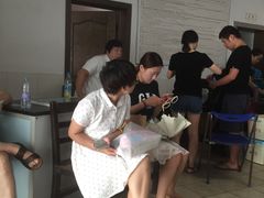 -小海豚国际游泳培训(长宁龙之梦酒店)