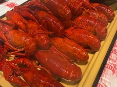 -肥肥虾庄·金牌油焖大虾(汉街SKP店)