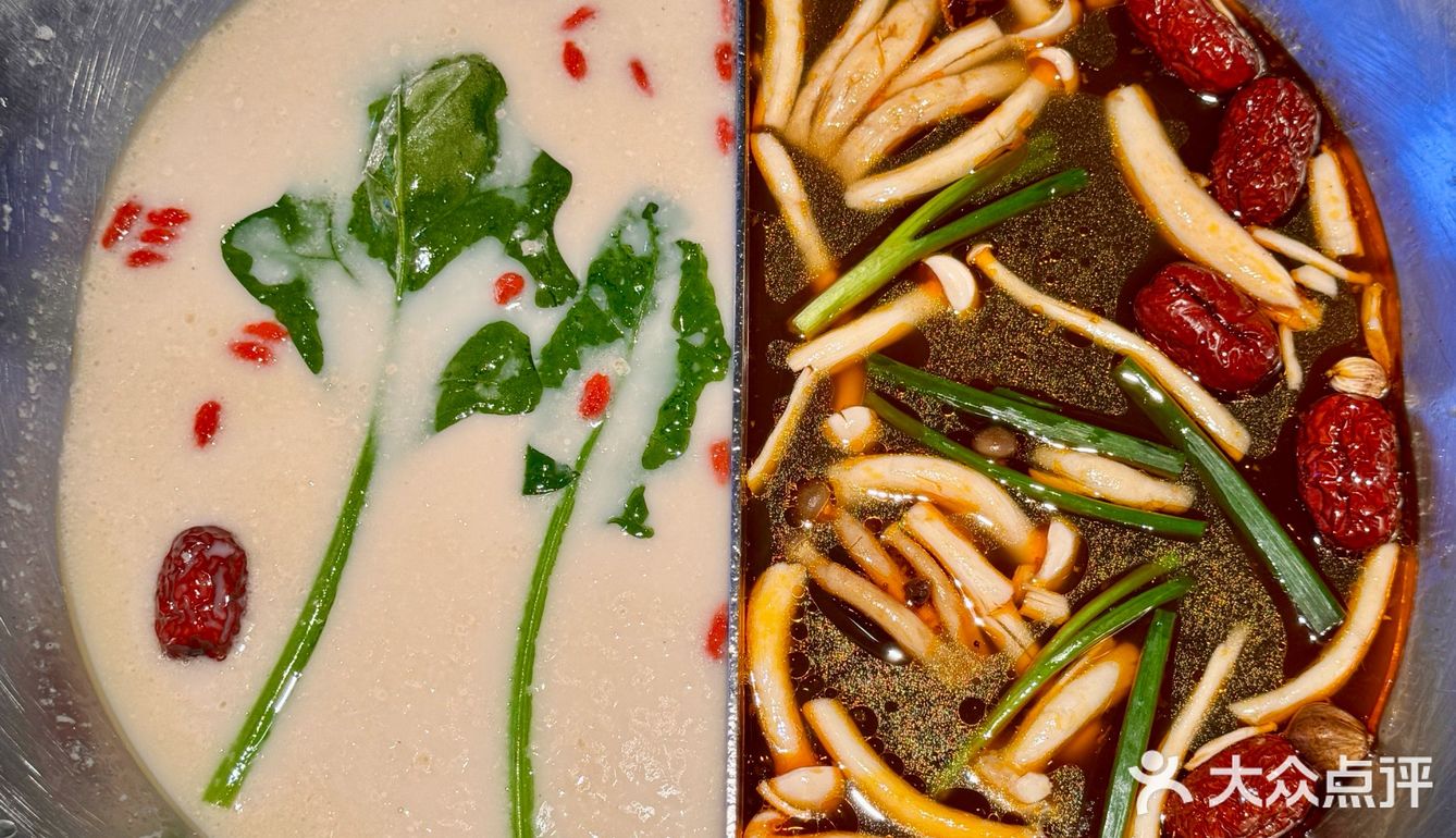 食材新鲜味道佳的精致火锅