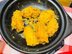 金沙蛋黄鸡翅-在老街·淮安大排档·甜麻干煸龙虾·烧烤(河下古镇店)