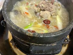 -鲁朗纳麦石锅鸡庄园