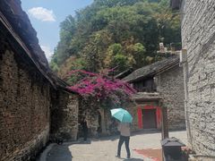 -高荡千年布依古寨旅游景区