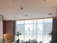 -鸽子侯·家宴·平价海鲜(绿地店)