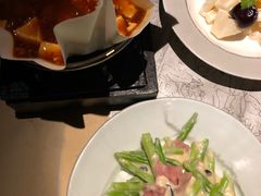 -穹六人间 people 6(岳阳路店)
