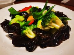 橄榄油炒田园时蔬-大树餐厅(益田假日店)