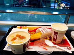 -肯德基(成都机场T2到达精选店)