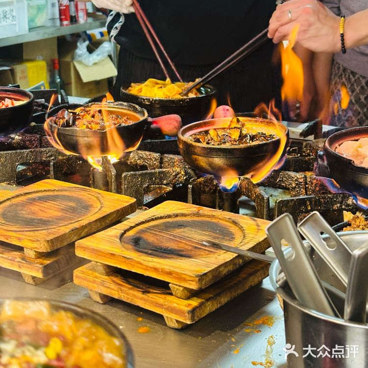 这家砂锅绝了~我能炫三碗米饭🍚