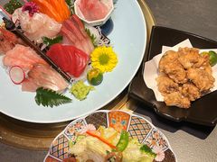 -铭牛烧肉·和牛海鲜自助(高新月牙湖店)