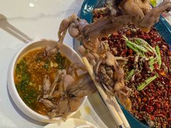 -渔香岛美蛙鱼头火锅(威清路店)