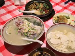 -老方桌烂蹄花川菜馆(九龙坡店)
