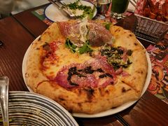 四季披萨-BOTTEGA意库(中骏世界城店)