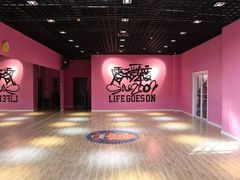 -零下舞度·街舞连锁机构(万科中心店)