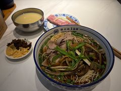 -镇南锅盖面馆(解放路店)