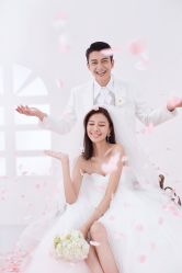-红番婚纱礼服