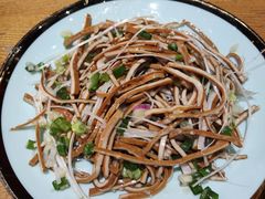 -郭婆婆疯子鸡·土货江湖菜馆