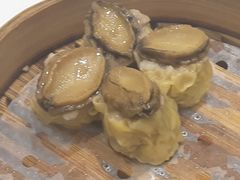 鲍鱼烧卖-稻香酒家·33年老字号·港式粤菜(富邦中心店)