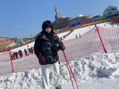 -采薇庄园四季滑雪场
