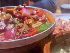 -老滇山寨•云南特色菜•地方菜•民族风情歌舞表演(金碧店)