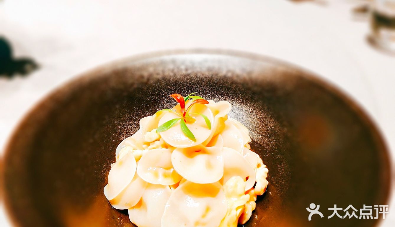 拔草徐记海鲜上海首店[加油]