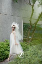 -Renee芮亦婚纱(原丽莎)