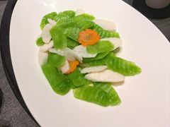 -艳阳天民俗村(公园路店)