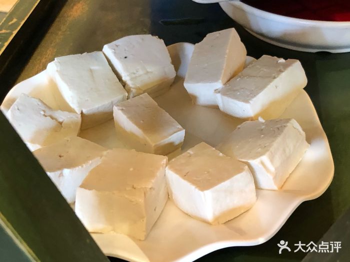 俏媳妇重庆老灶火锅特色老豆腐图片