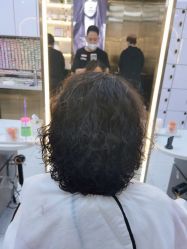 -虫二·专注健康烫染沙龙