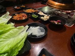 -肉甲韩国木炭烤肉(新壹街1店)
