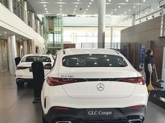 -天津波士信达奔驰4S店(卫津南路店)