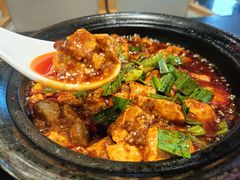 -万重锦·人文川菜馆(骡马市店)