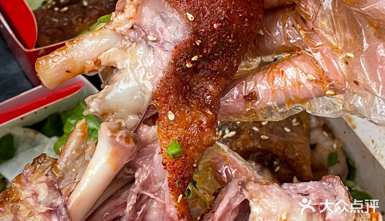 三十多的餐里还有凤爪藕盒真不戳 一整个沦陷…