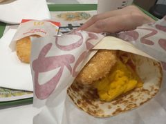-麦当劳(上海虹桥站30B检票口楼上)
