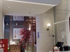 门面-三人行骨头王火锅(长寿店)