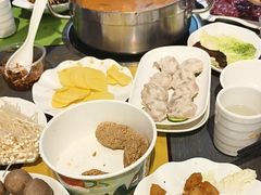 -四季喧黔味豆米火锅(万达广场店)