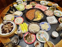 -沸炉重庆老火锅(军事博物馆店)